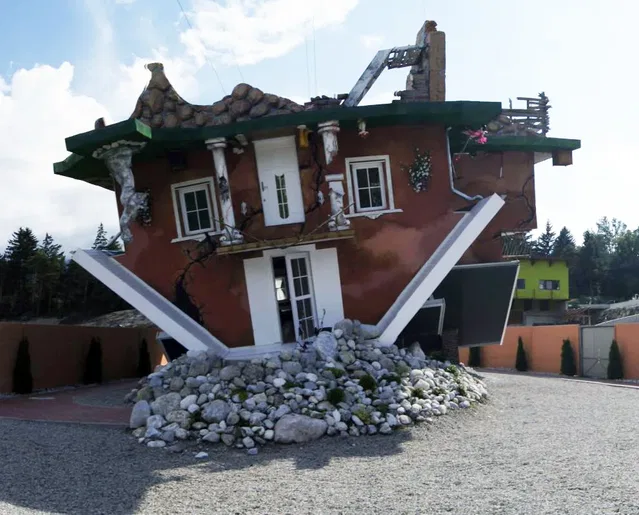 Das auf dem Kopf stehende Haus in Tirolland Terfens