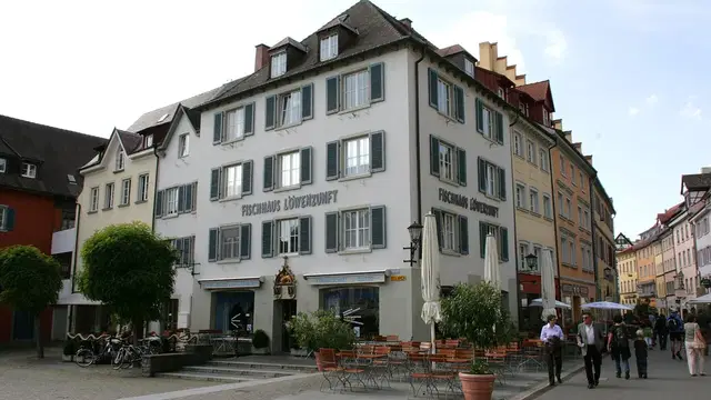 Löwenzunftgebäude an der Hofstatt in Überlingen. Ortsmotiv.