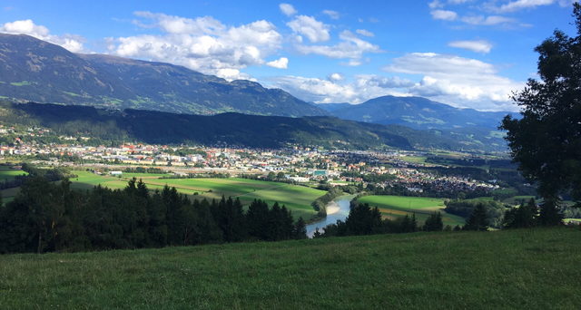 Blick über Spittal an der Drau und das Drautal