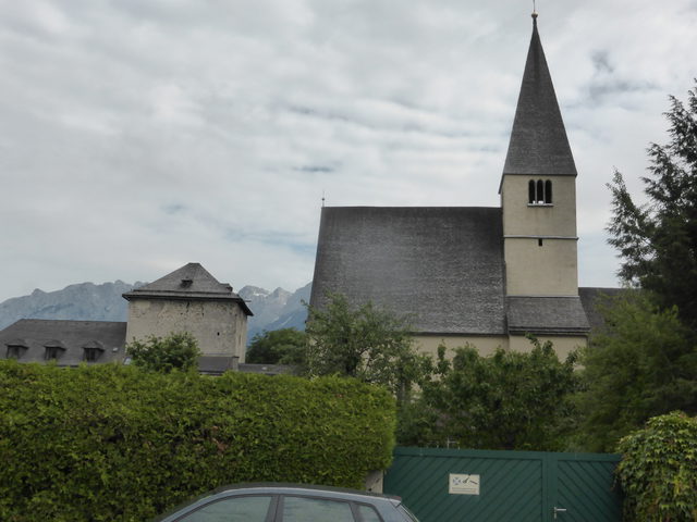 Pfarrkirche St. Maximilian und Kastenturm in Bischofshofen