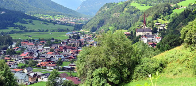 Ortsansicht von Oetz vom Kalvarienberg