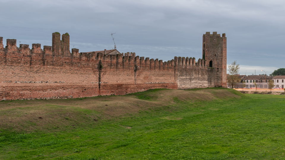 Altstadt Montagnana – kostenlose Außenansicht der mittelalterlichen Stadtmauer