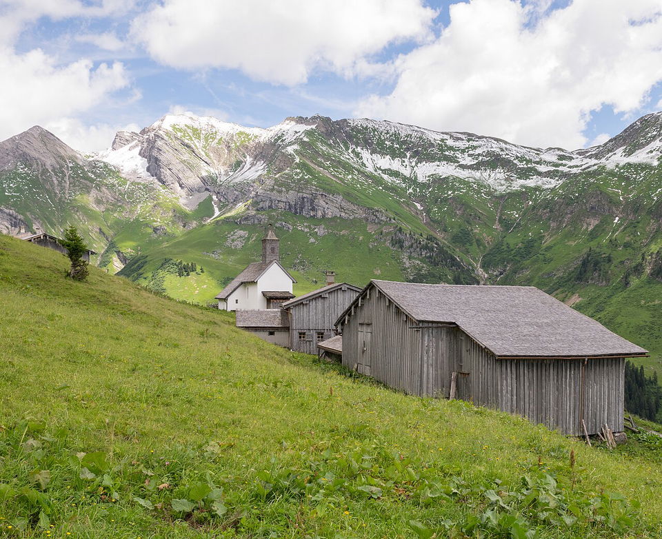 Bürstegg bei Lech – historische Walsersiedlung am Tannberg