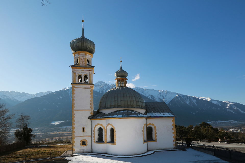 Mariahilf am Birkenberg – kleine Wallfahrtskirche über Telfs