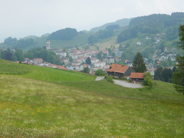 Blick von Westen auf den Dorfkern von Heiden im Appenzellerland
