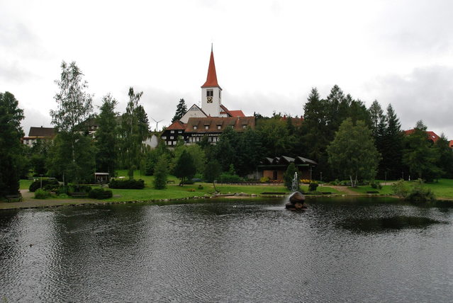 Teich im Kurpark von Schonach