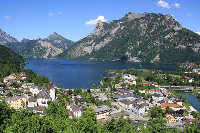 Blick über Ebensee auf den Traunsee