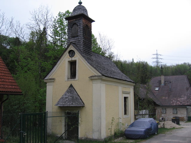 Nikolauskapelle am Traunfall auf dem Weg von Roitham Richtung Gmunden