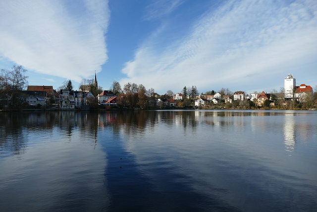 Winterlicher Blick über den Stadtsee in Bad Waldsee