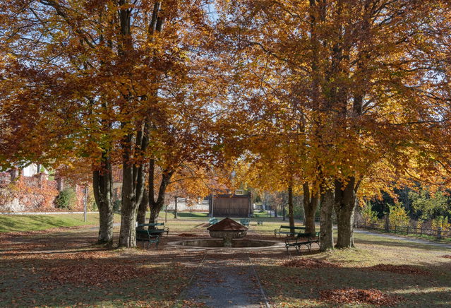 Schloss Weinberg und östlicher Park als Ortskontext von Kefermarkt