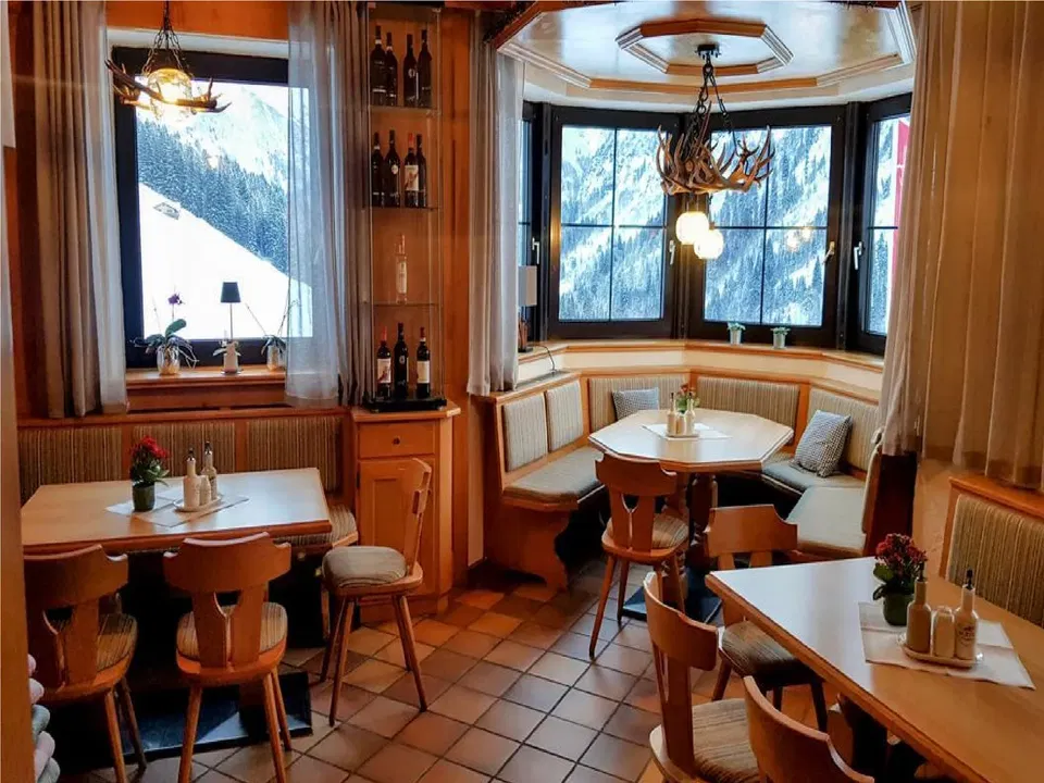 Pizzeria La Marmotta im Starzelhaus in Baad