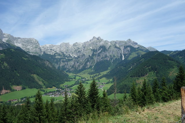 Tal und Bergkulisse bei Werfenweng