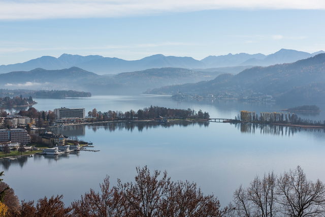 Pörtschacher Halbinsel und Blumeninsel im Wörthersee