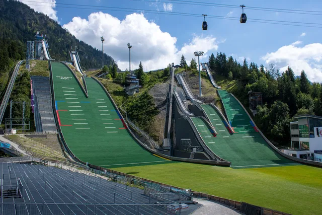 Skisprunganlage der ORLEN Arena bei der Erdinger Sportalp
