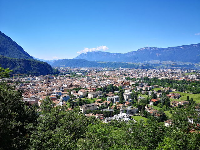 Blick von der Oswaldpromenade über Bozen