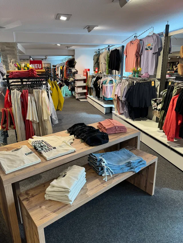 Intersport Waibel – das Sportfachgeschäft – Foto 5