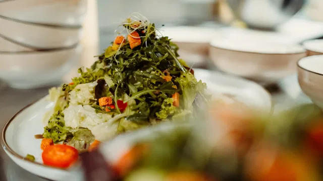 Frischer Salat in der Gaststube Bienenkorb