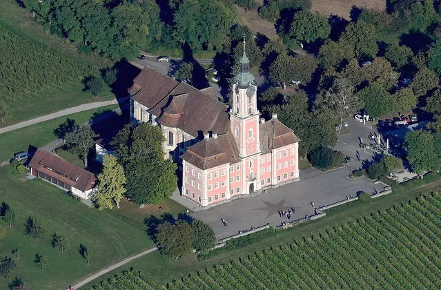 Basilika Birnau aus südwestlicher Richtung; Luftaufnahme als Überblick über ein Ziel der Radrunde.