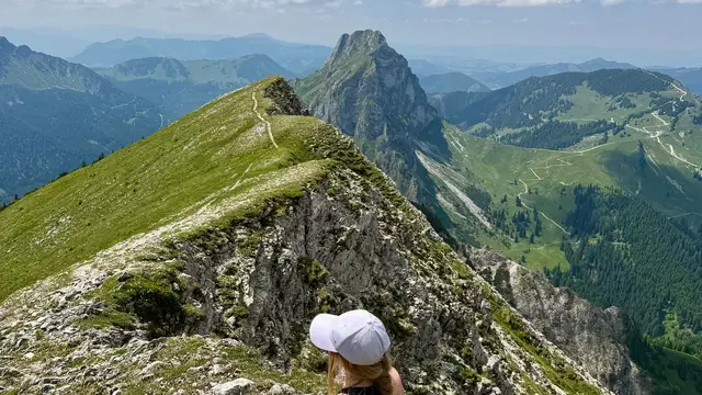 Zugezogen & Bergverliebt!  Willkommen bei Rosi on Tour - Unterwegs zwischen Gipfel und Tal