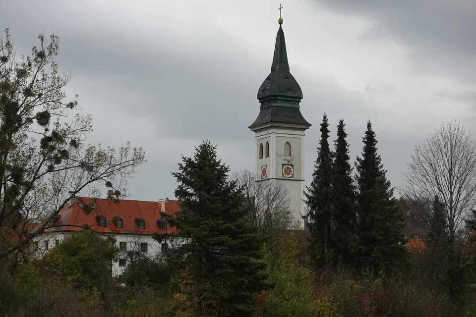 Klosterkirche Rottenbuch – Mariä Geburt und Rokoko