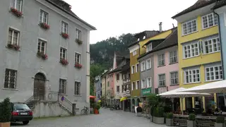 Feldkirch ohne Auto: Altstadtgassen und Schattenburg ab Bahnhof