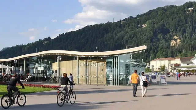 Hafenpromenade in Bregenz, Aufnahme von Mai 2014.