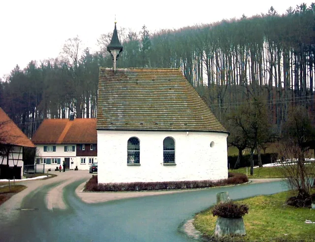 Die Antoniuskapelle in Gaishaus lässt sich mit einem zusätzlichen Abstecher besuchen.