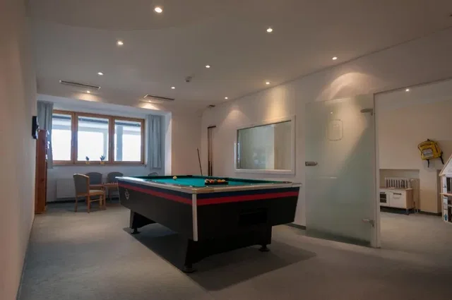 Billardraum im Hotel Kühbergalp