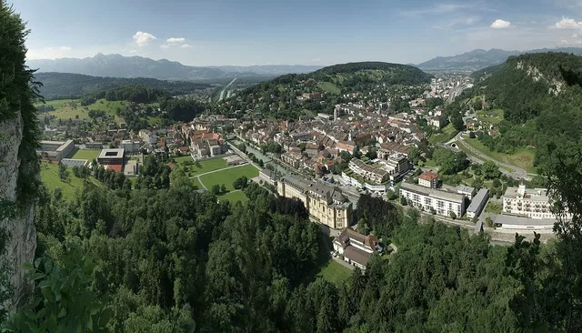 Blick vom optionalen Fußabstecher zum Stadtschrofen.