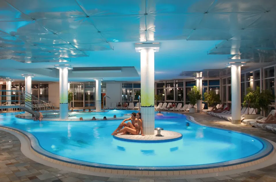 Schwimmen im Alpspitz-Bade-Center (ABC) Nesselwang