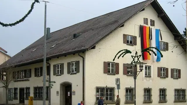 Historisches ehemaliges Rathaus in Marktoberdorf. Ortsmotiv.