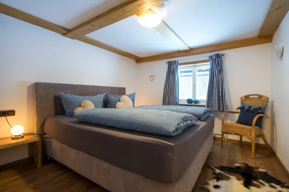 Schlafzimmer der Ferienwohnung Trettach