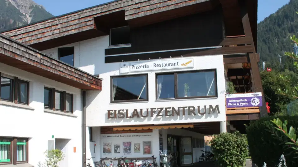 Eislaufzentrum Oberstdorf mit Restaurant Bei Zoran