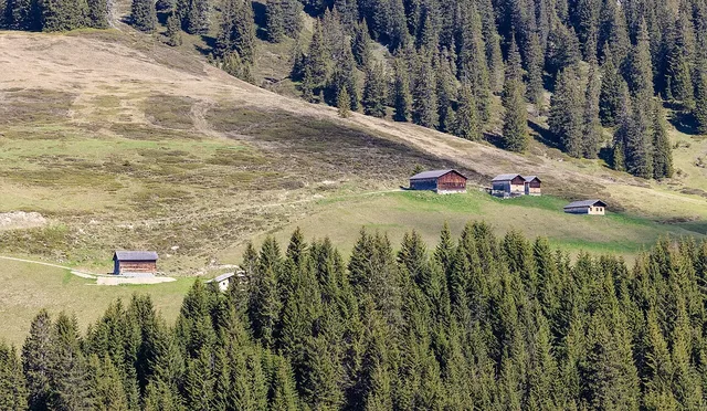 Die Brandalpe aus südöstlicher Richtung als Luftaufnahme.