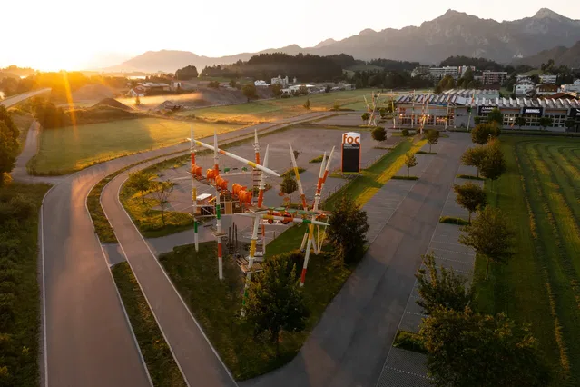 Außenparcours des Hochseilgartens Füssen bei Sonnenuntergang