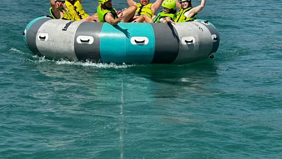 Gruppe auf dem Aqua-Twister