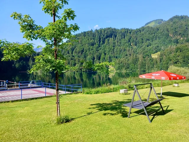 Liegebereich und Steg am Freibergsee