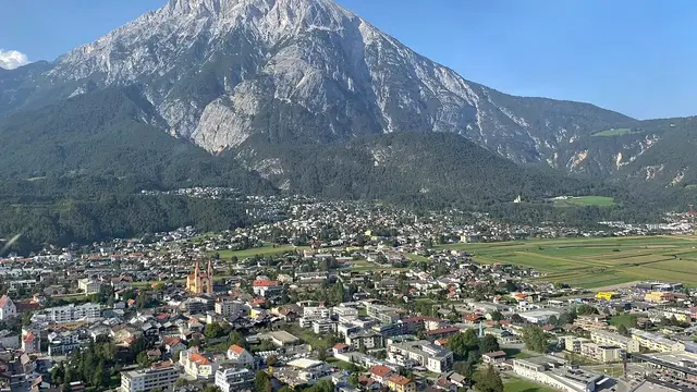 Blick über Telfs zur Hohen Munde (Archivaufnahme).
