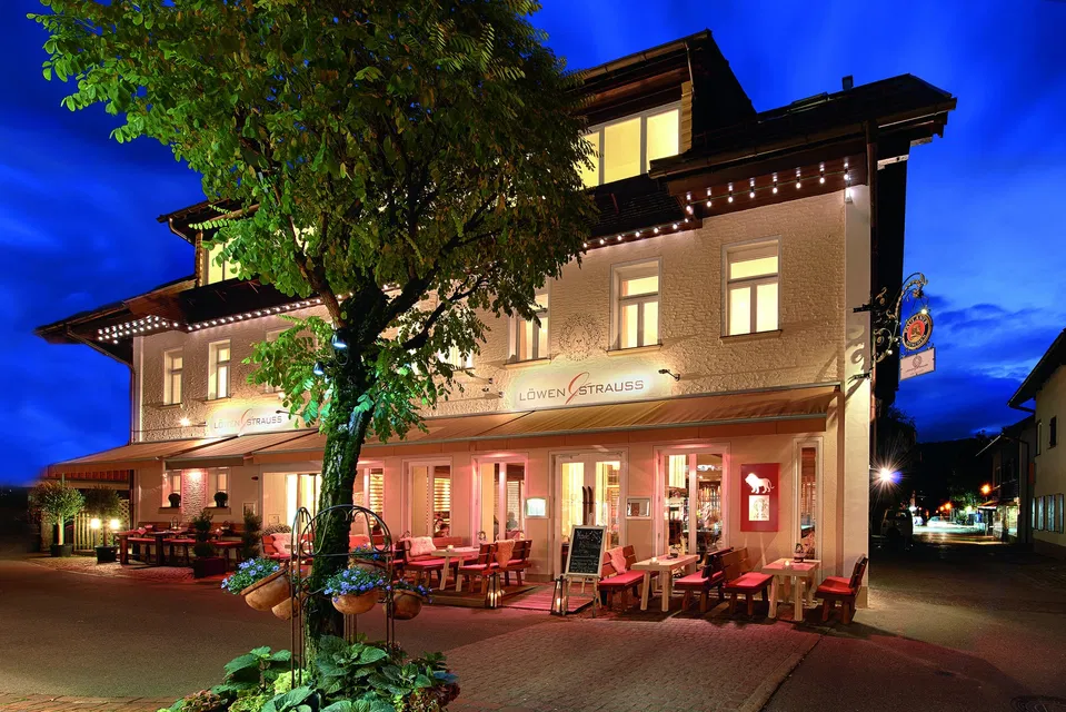 Löwenwirtschaft in Oberstdorf mit Terrasse am Abend