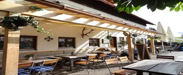 Überdachte Terrasse des Gasthof Alpenblick am Grünten