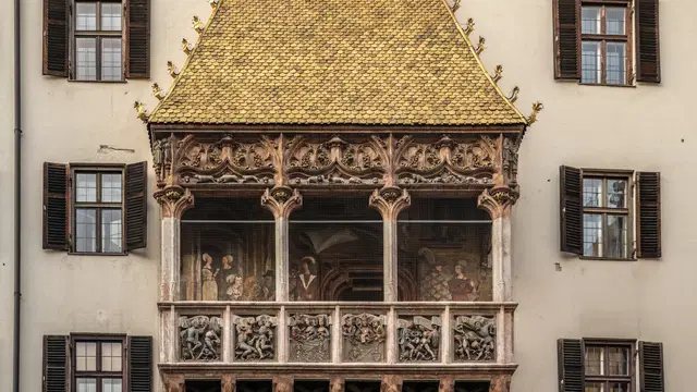 Goldenes Dachl in Innsbruck, Aufnahme vom 6. Februar 2024.